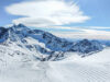 Panoramablick auf die Pisten im Stubaital